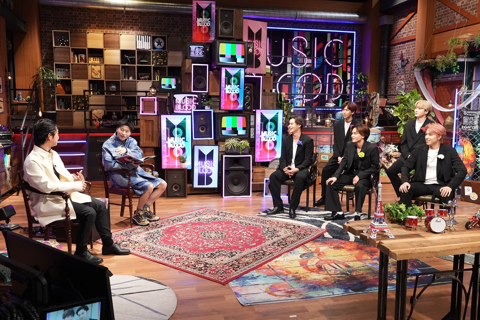 千葉雄大、田中圭、超特急（C）日本テレビ