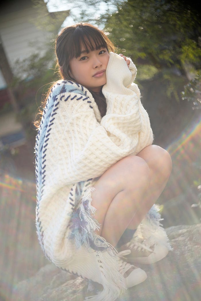 注目の若手女優 五島百花 透明感あふれるグラビアで魅了 モデルプレス 注目の若手女優 五島百花 透明感あふれるグラビアで魅了 モデルプレス