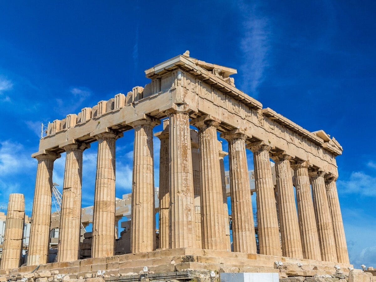 世界遺産アテネのアクロポリス内に建つ「パルテノン神殿」