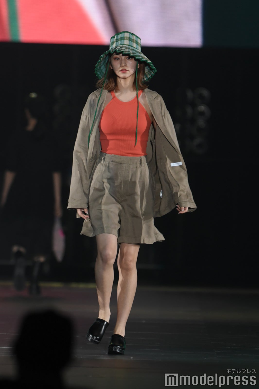 （C）モデルプレス