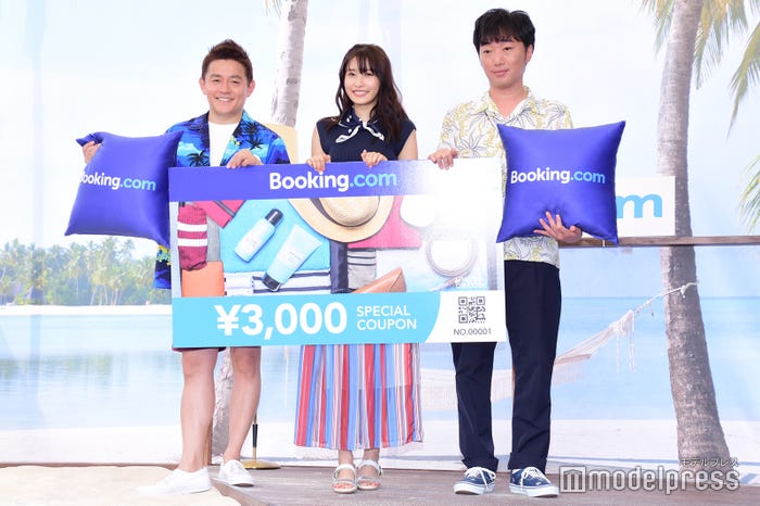 井戸田潤、佐野ひなこ、小沢一敬(C)モデルプレス