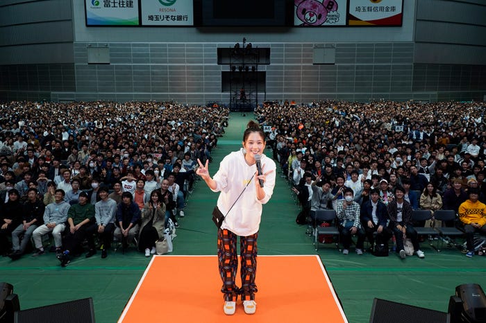 本田翼「ほんだのばいく」開設1周年記念イベント 第1部より(C)SDP