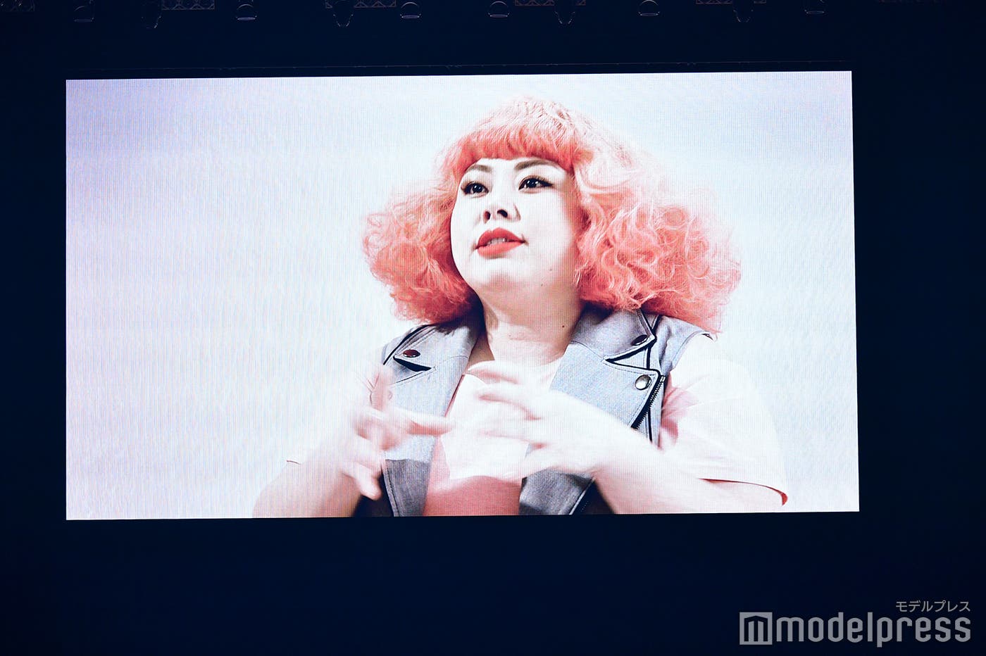 (C)モデルプレス