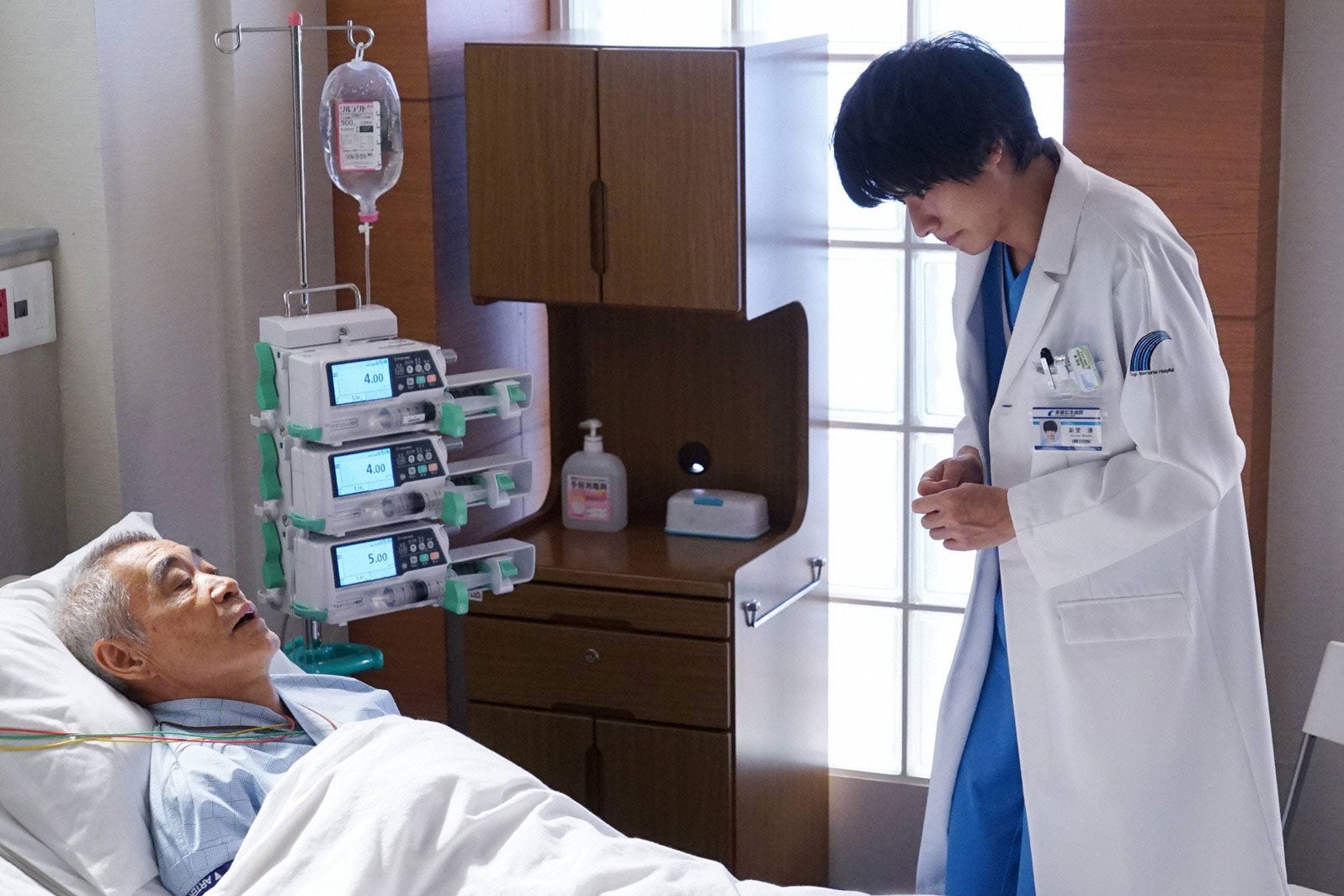 柄本明・山崎賢人／「グッド・ドクター」最終話より（C）フジテレビ