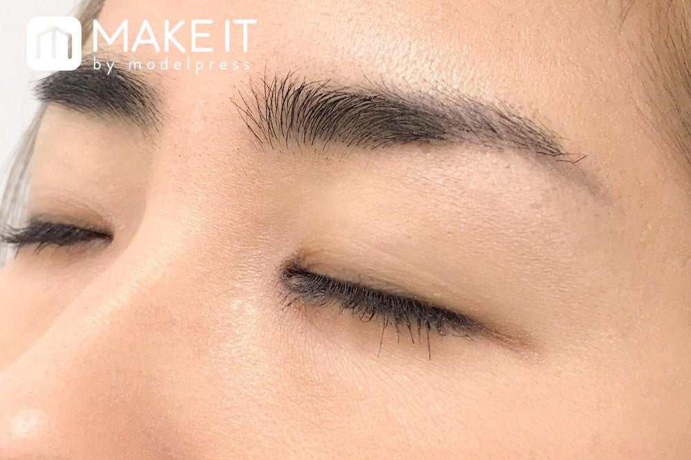 ADDICTION／コンパクト10 リミテッドエディション／ポーセリン アディクション b使用 (C)メイクイット