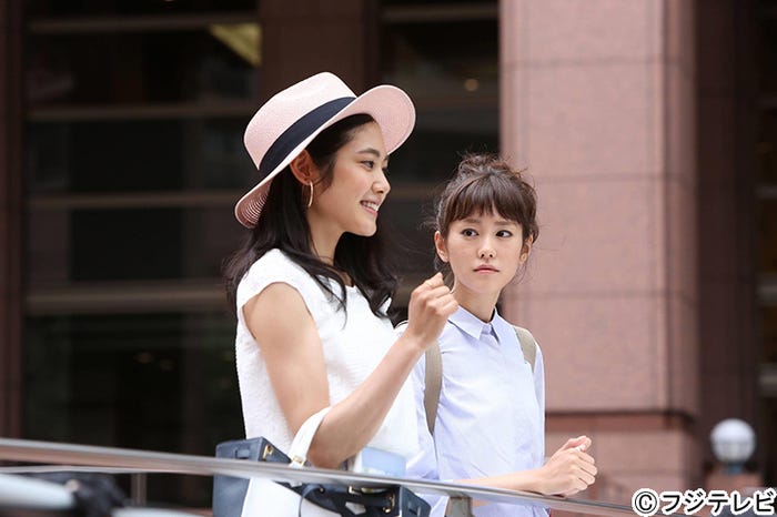 彼氏持ちで美咲(桐谷美玲)にも恋愛アドバイス!「好きな人がいること」第1話より/画像提供:フジテレビ