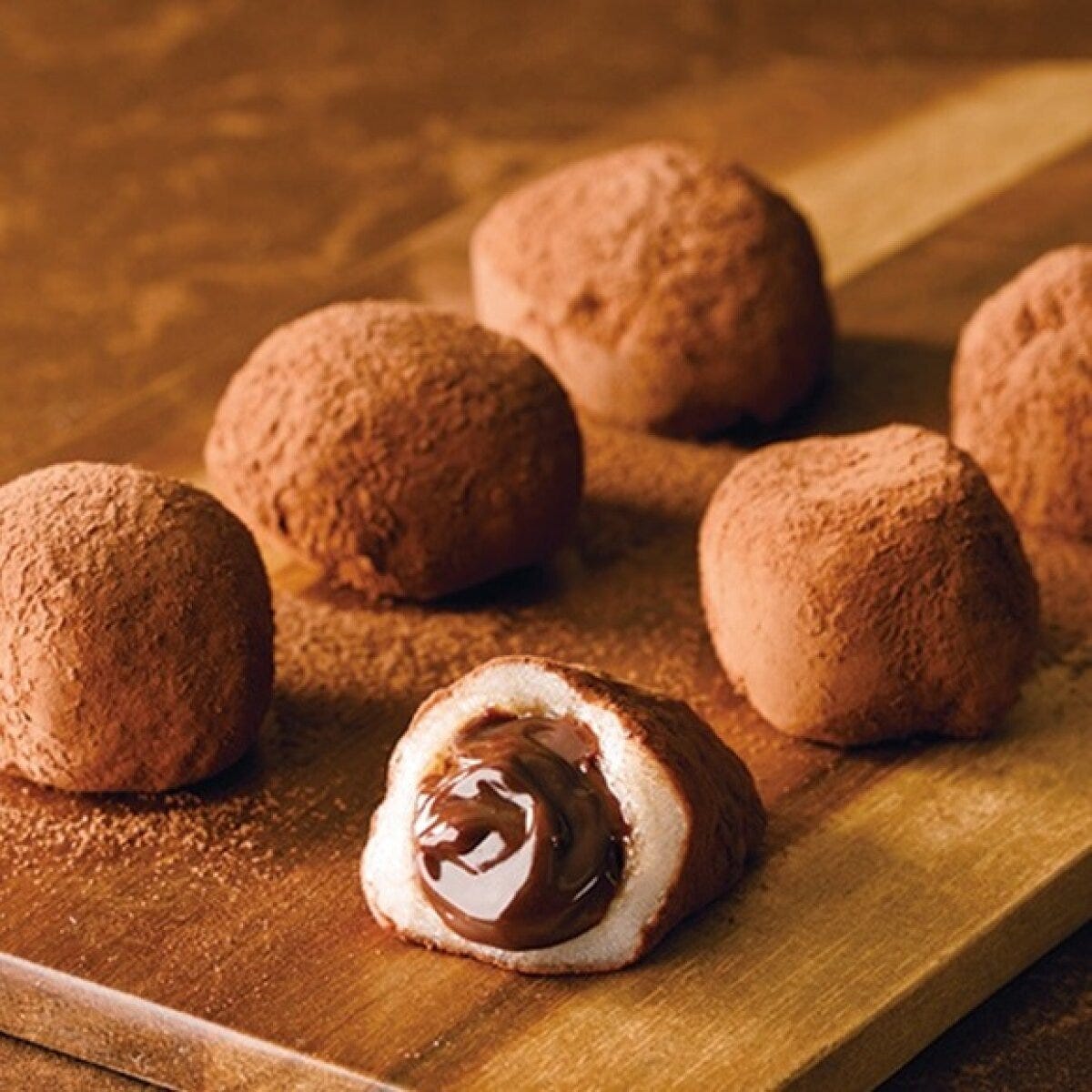 シャトレーゼ 冷やし生チョコ大福カップ入 シャトレーゼ 冷やし生チョコ大福カップ入