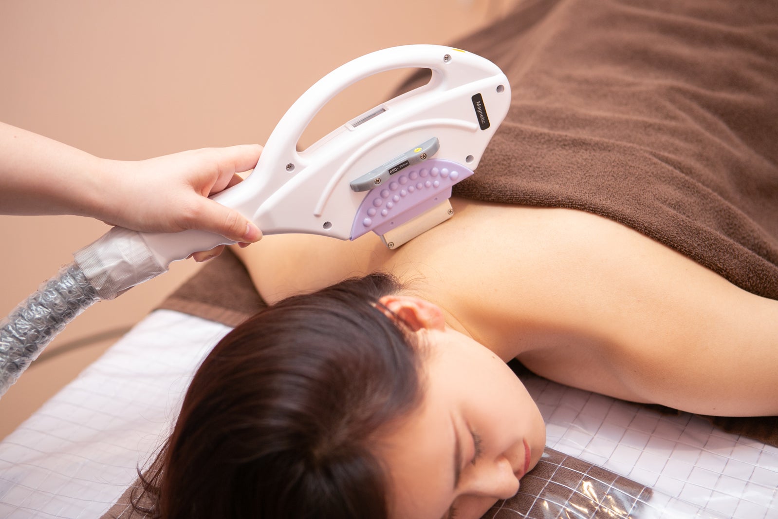 SHR式ルミクス脱毛は1秒間に10ショット連射