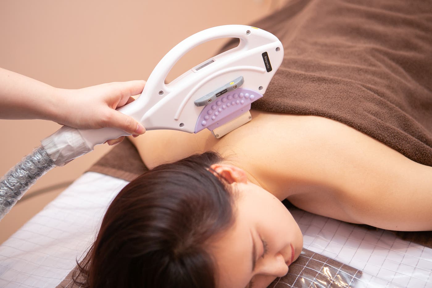 SHR式ルミクス脱毛は1秒間に10ショット連射