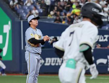 阪神 村上が西川、紅林に連続本塁打を浴びる 前カードのソフトバンク戦は26年ぶりの10被弾 4試合連続で一発を許す苦しい展開