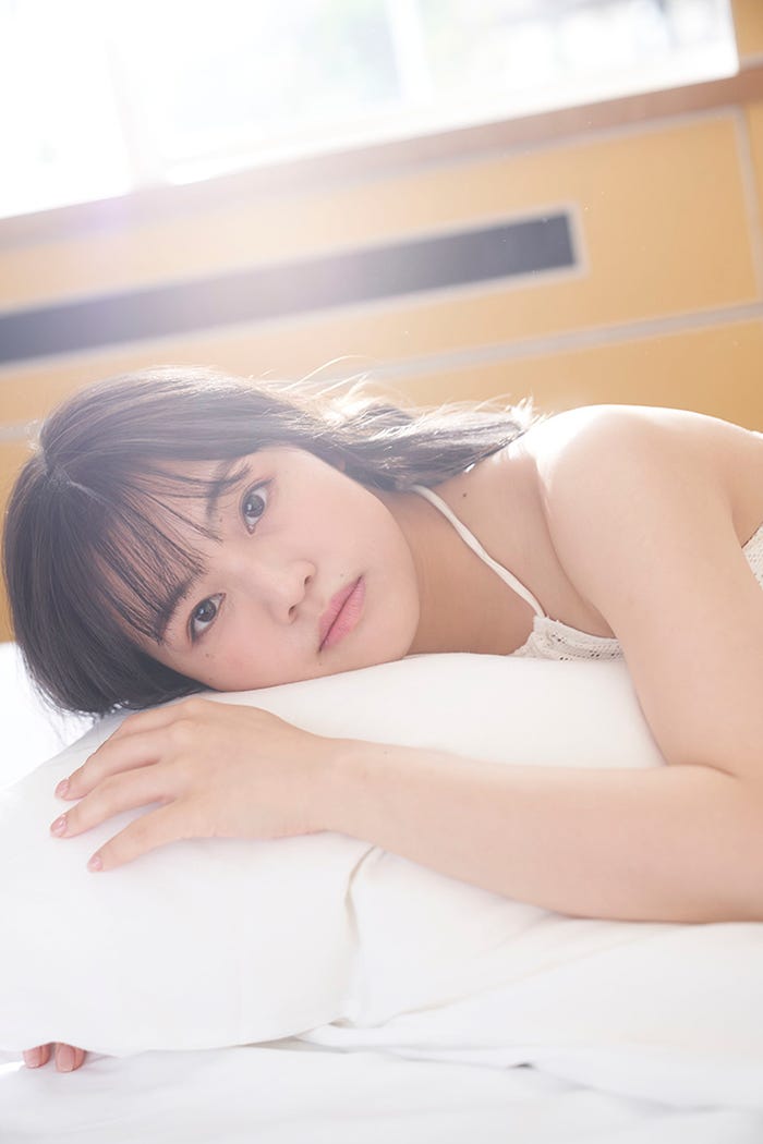 本村碧唯卒業フォトブック「未来の手前」HMVイベント特典画像/撮影:大江麻貴・双葉社