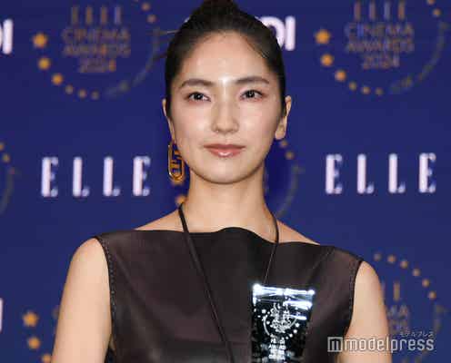 仁村紗和、美スタイル際立つノースリーブドレス姿「30歳の幕開け」に意気込み【ELLE CINEMA AWARDS 2024】