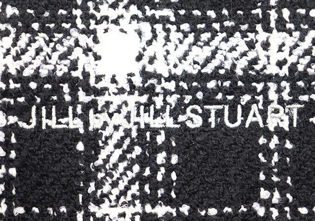 ブランドロゴ刺繍