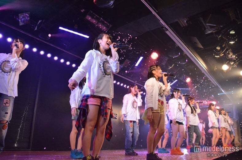 AKB48劇場公演が3000回達成／研究生公演「パジャマドライブ」（夜公演）（C）AKS