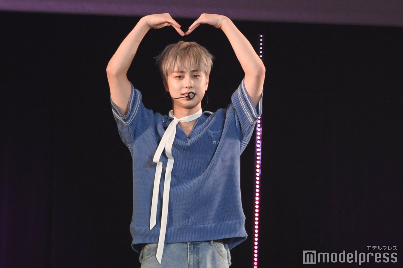 大きなハートを作ってくれたTAKI（C）モデルプレス