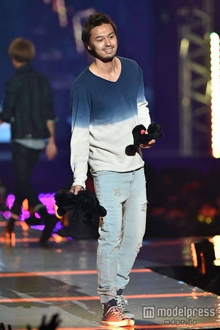 画像3 3 テラハ湯川正人 今井洋介 バレンタインにサプライズプレゼント 東京ランウェイ 15 Spring Summer モデルプレス