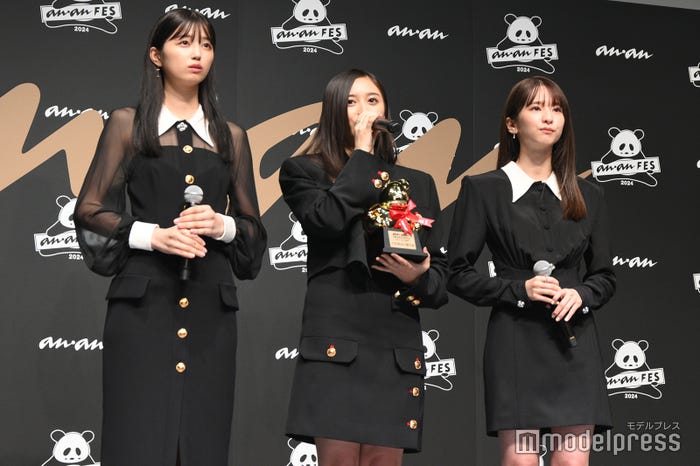 乃木坂46(左から)五百城茉央、井上和、菅原咲月(C)モデルプレス