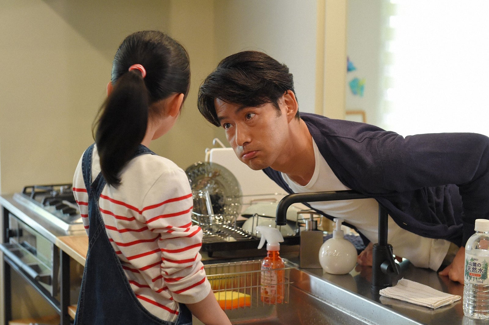 横溝菜帆、竹野内豊／「義母と娘のブルース」第1話より（C）TBS