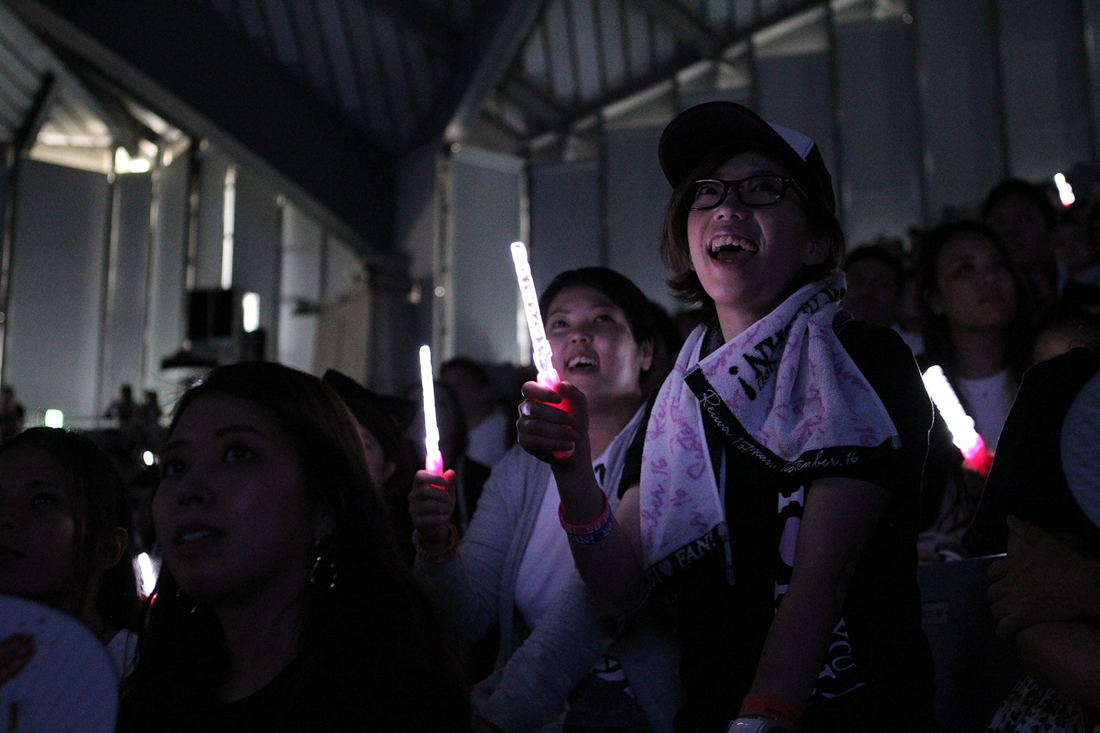 「WE ◆ NAMIE 特別応援上映」の様子（提供写真）