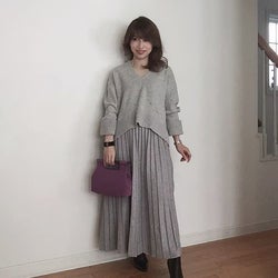 グレーを地味に見せない! 大人が素敵に輝くグレーコーデ4選