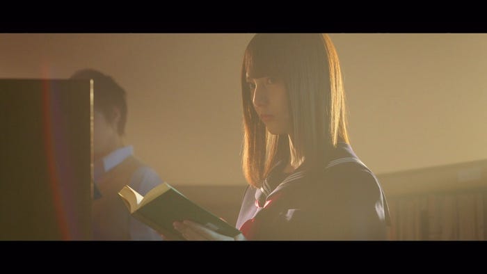 日向坂46「ときめき草」MVより(提供画像)
