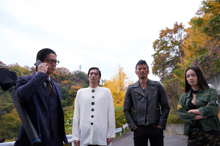 出合正幸、鈴之助、岩永洋昭、間宮夕貴/「モブサイコ100」第10話より(C)ONE・小学館/ドラマ「モブサイコ100」製作委員会