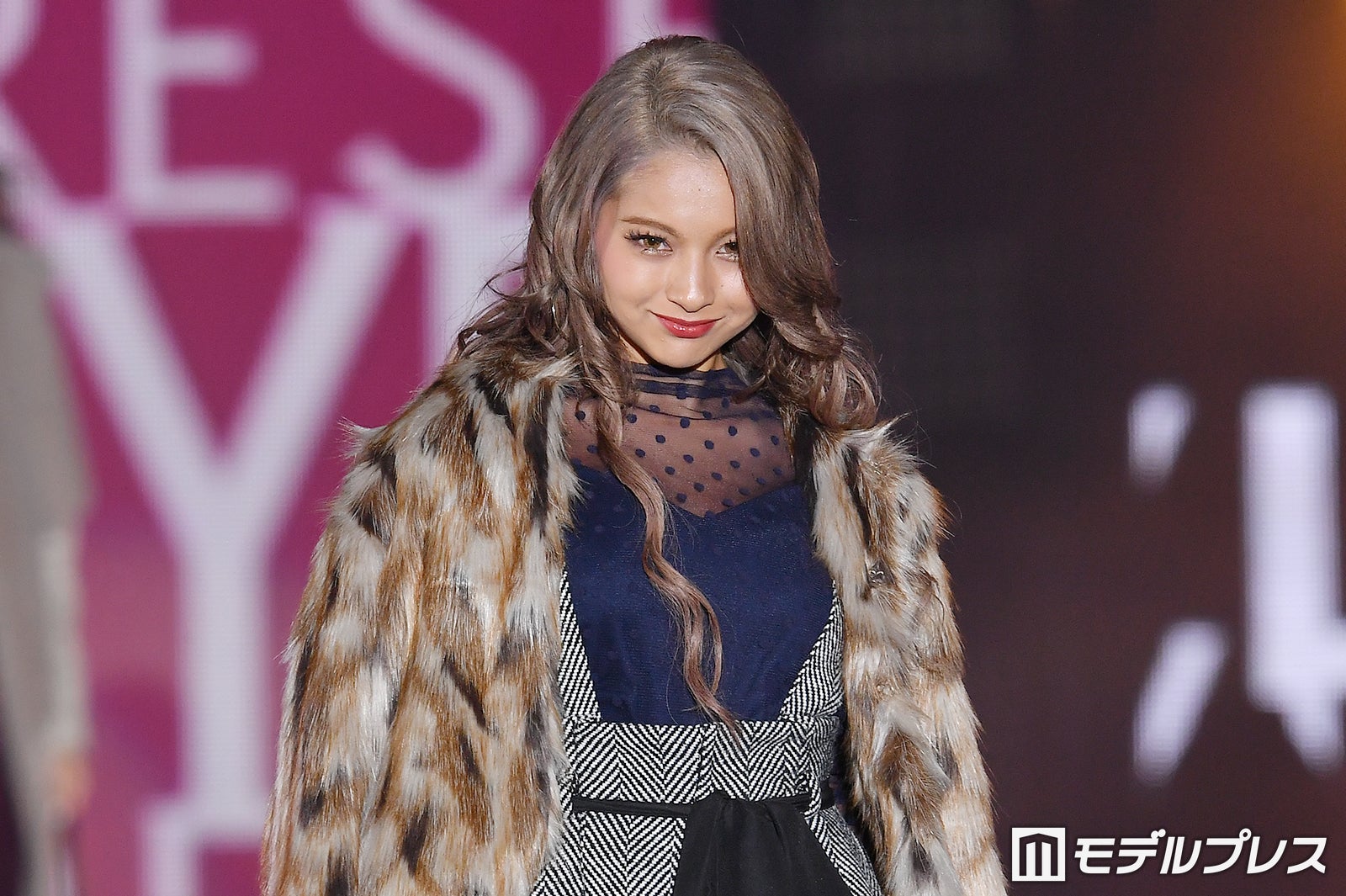 話題のド派手ギャル ゆきぽよ 脱ギャル 甘めコーデに 衝撃 新鮮すぎ の声 モデルプレス