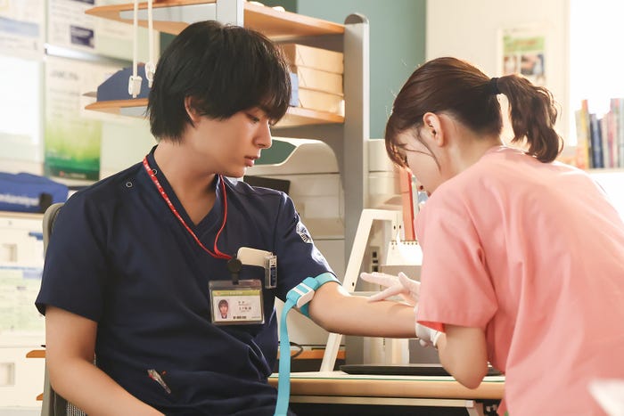 大西流星、芳根京子「まどか26歳、研修医やってます!」第1話(C)TBS