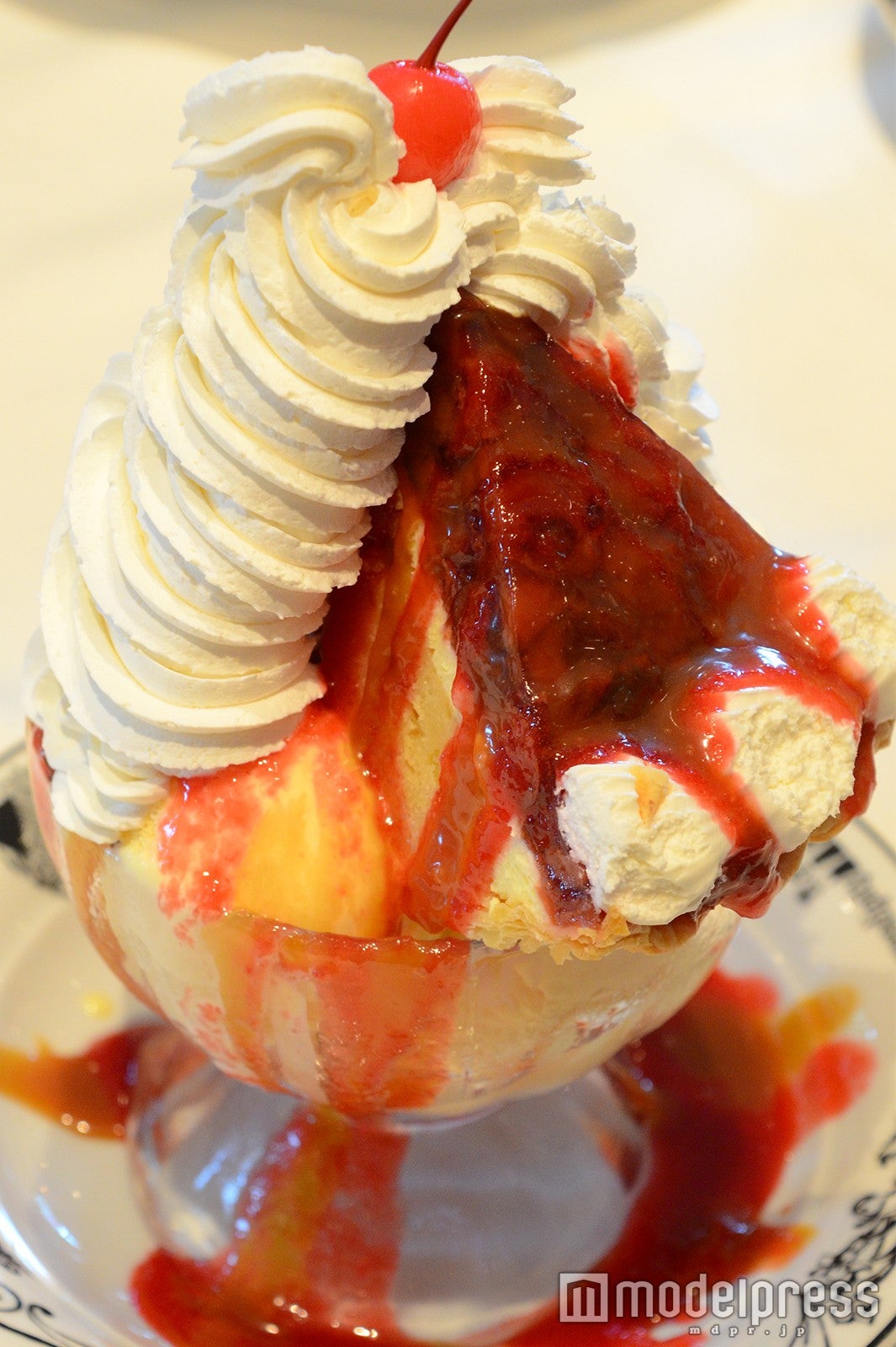 セレンディピティスリー（C）モデルプレス