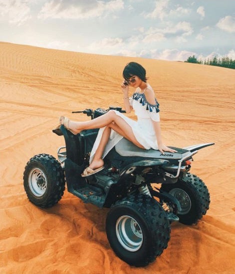 カレンドール(KAREN DOLL)さんInstagramより