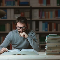 読書の秋を恋のきっかけに 男性が読んでる話題にしやすい本3選 モデルプレス 読書の秋を恋のきっかけに 男性が読んでる話題にしやすい本3選 モデルプレス