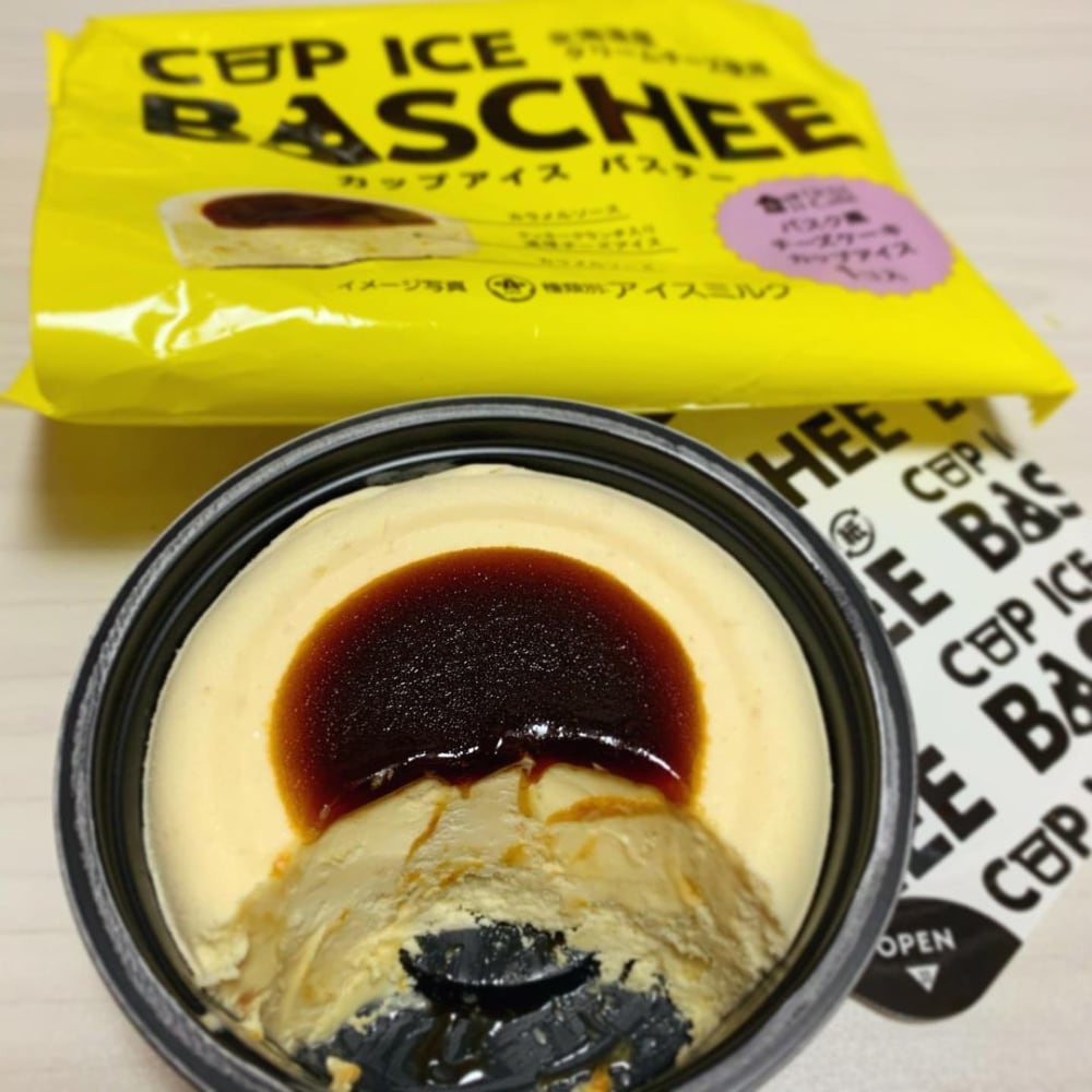 ローソン「カップアイスバスチー」