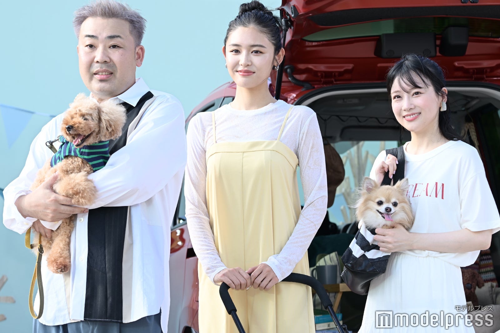 岩尾望、古畑星夏、重盛さと美 （C）モデルプレス