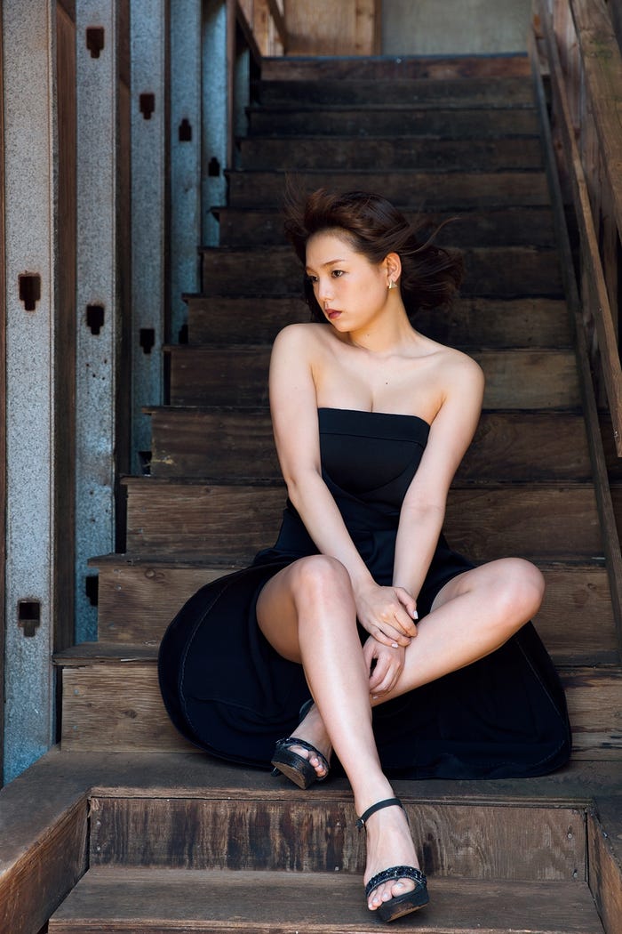 篠崎愛(撮影:西條彰仁/写真提供:講談社)