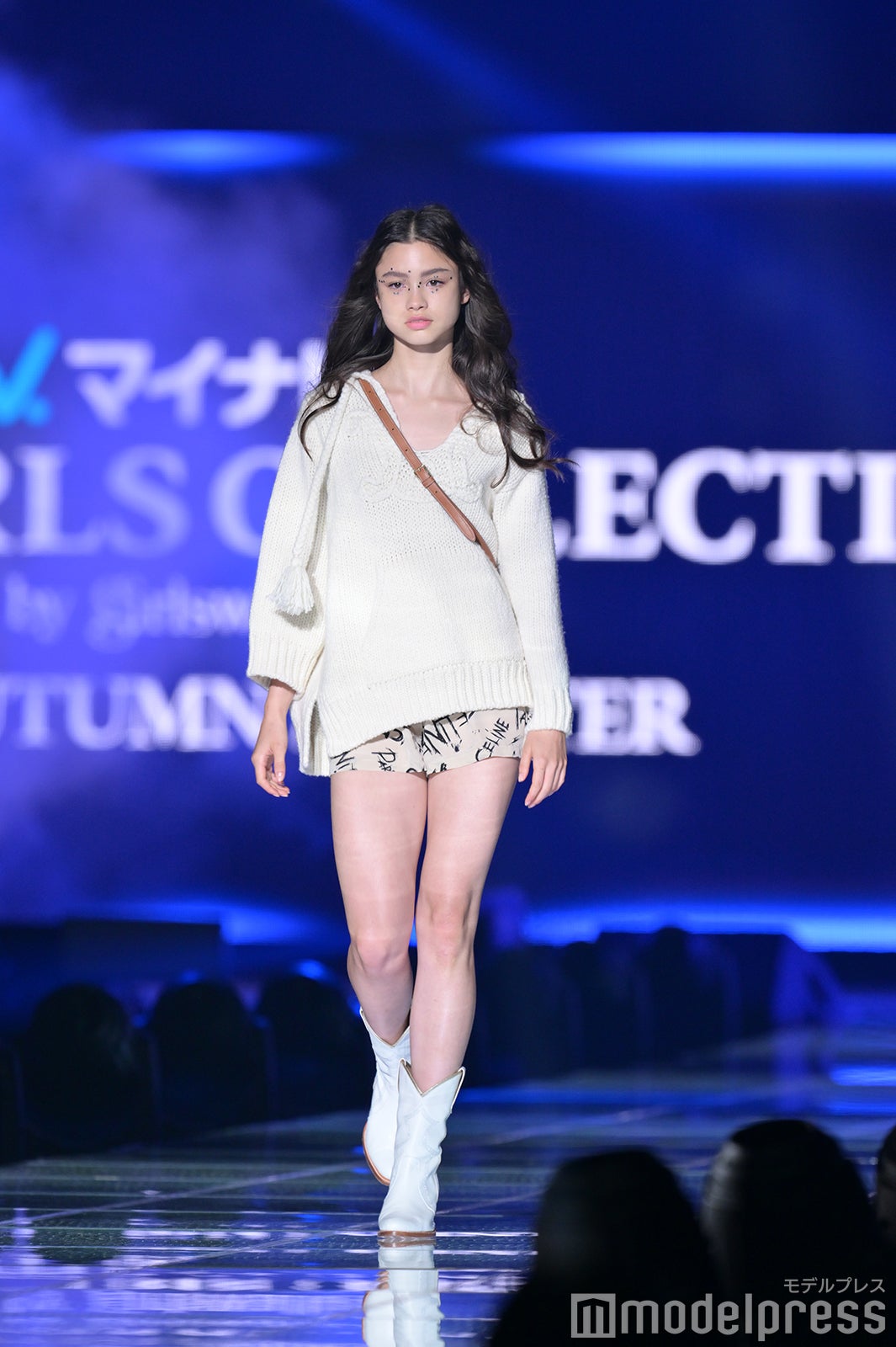 （C）モデルプレス