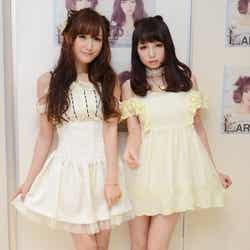 菅野結以(左)、黒瀧まりあ(右)