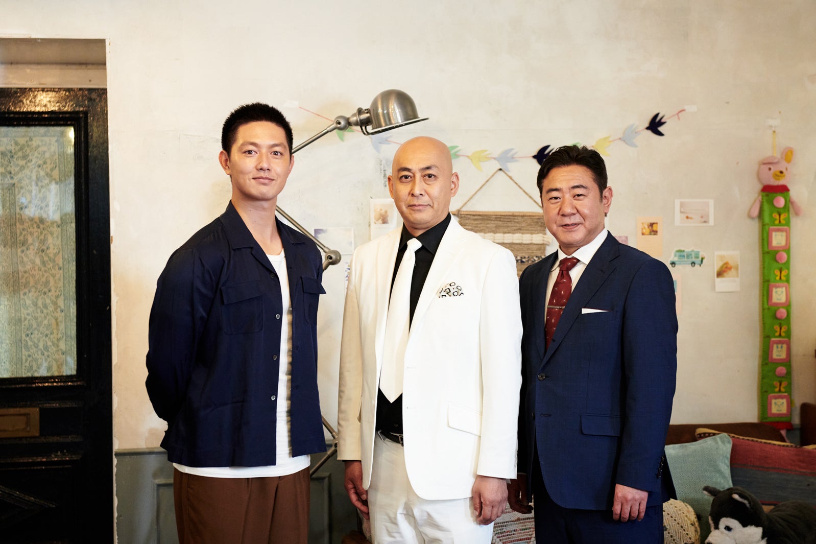 工藤阿須加、錦鯉（長谷川雅紀、渡辺隆）（C）カンテレ