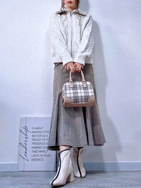 お手本コーデ 2025冬gu大人女性おすすめケーブルニットブルゾンお手本コーデ