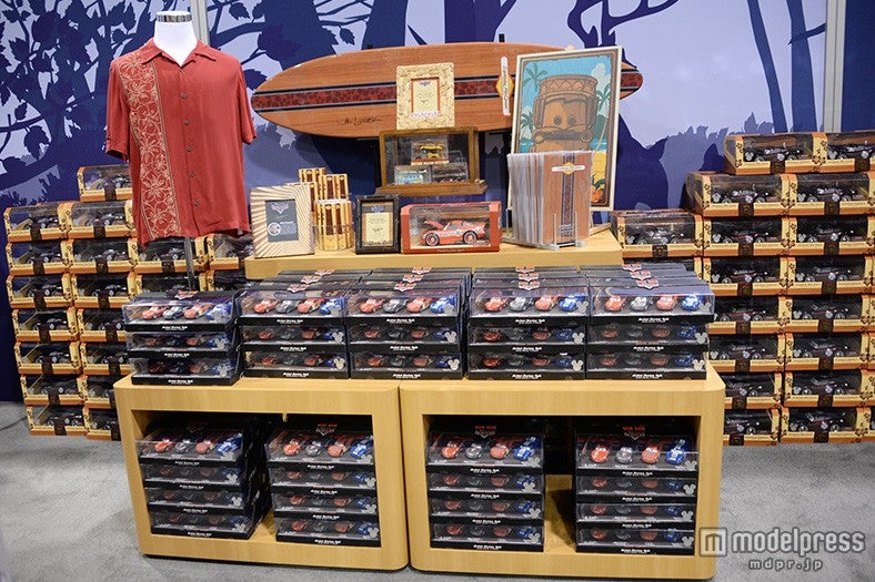 「ディズニーストア」限定グッズ