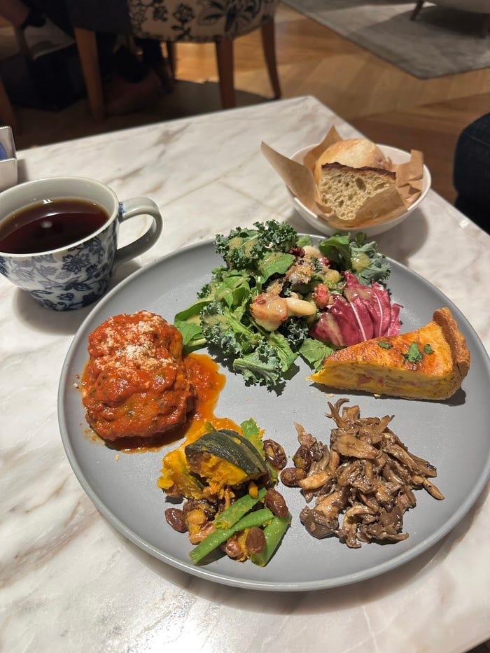 夢咲めろあ「映画とグルメと、日常。」(提供写真)