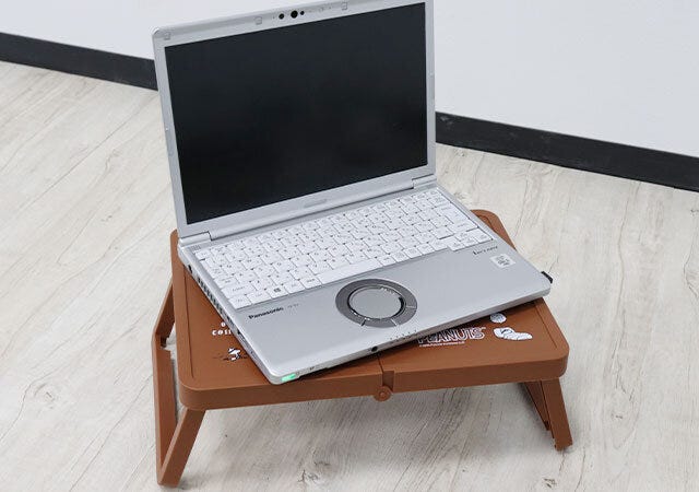 宝島社　夏　アウトドア　雑誌　付録　まとめ　『MonoMaster』（モノマスター）9月号　PEANUTS［ピーナッツ］スヌーピーデザインのコーヒーテーブル　使用例