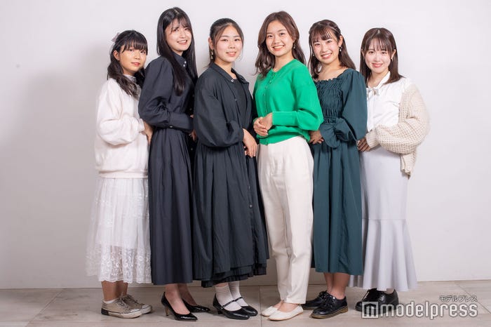渡辺琉歌さん、平田緑咲さん、西村優那さん、星野愛さん、窪田望佑さん、坂本桜さん/「ミス千葉大」ファイナリスト(C)モデルプレス