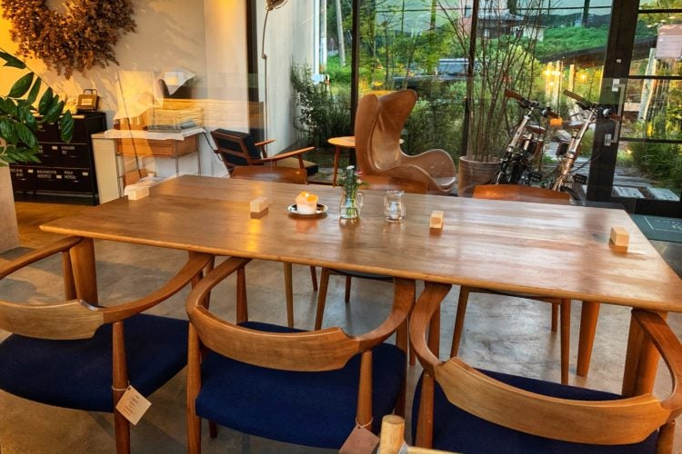 白のミンカ家具