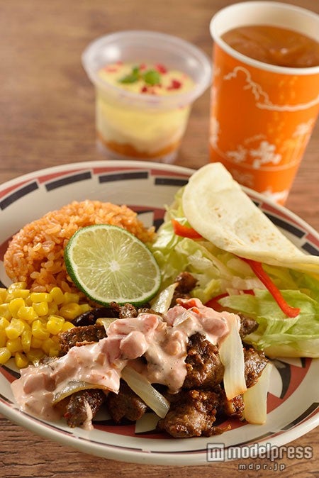 「ミゲルズ・エルドラド・キャンティーナ」のスペシャルセット（C）ディズニー