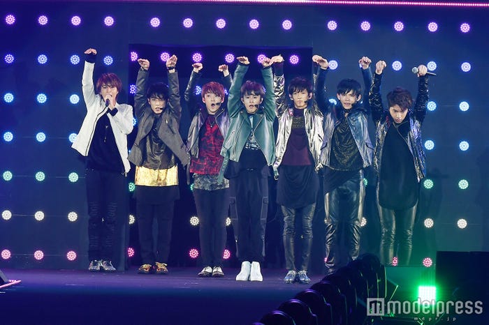 TGCでの超特急のステージ(C)モデルプレス