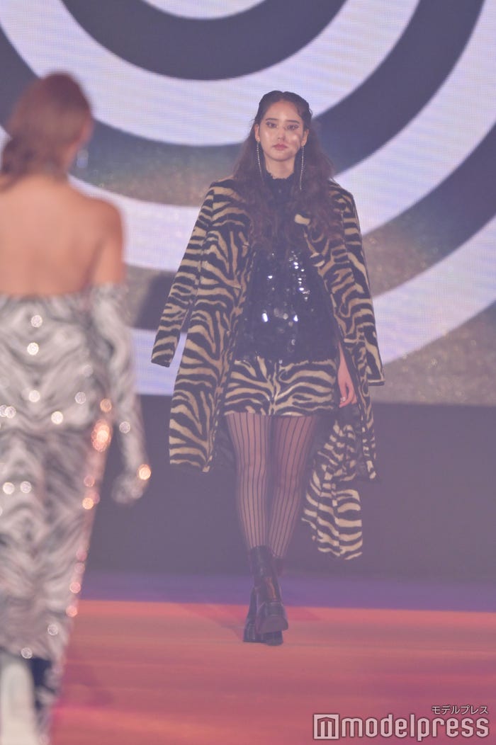 山崎紘菜(C)モデルプレス