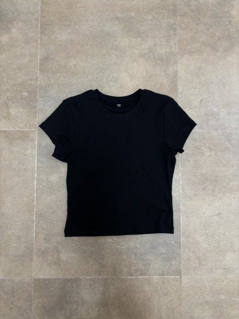 ユニクロ　ミニT　BLACK