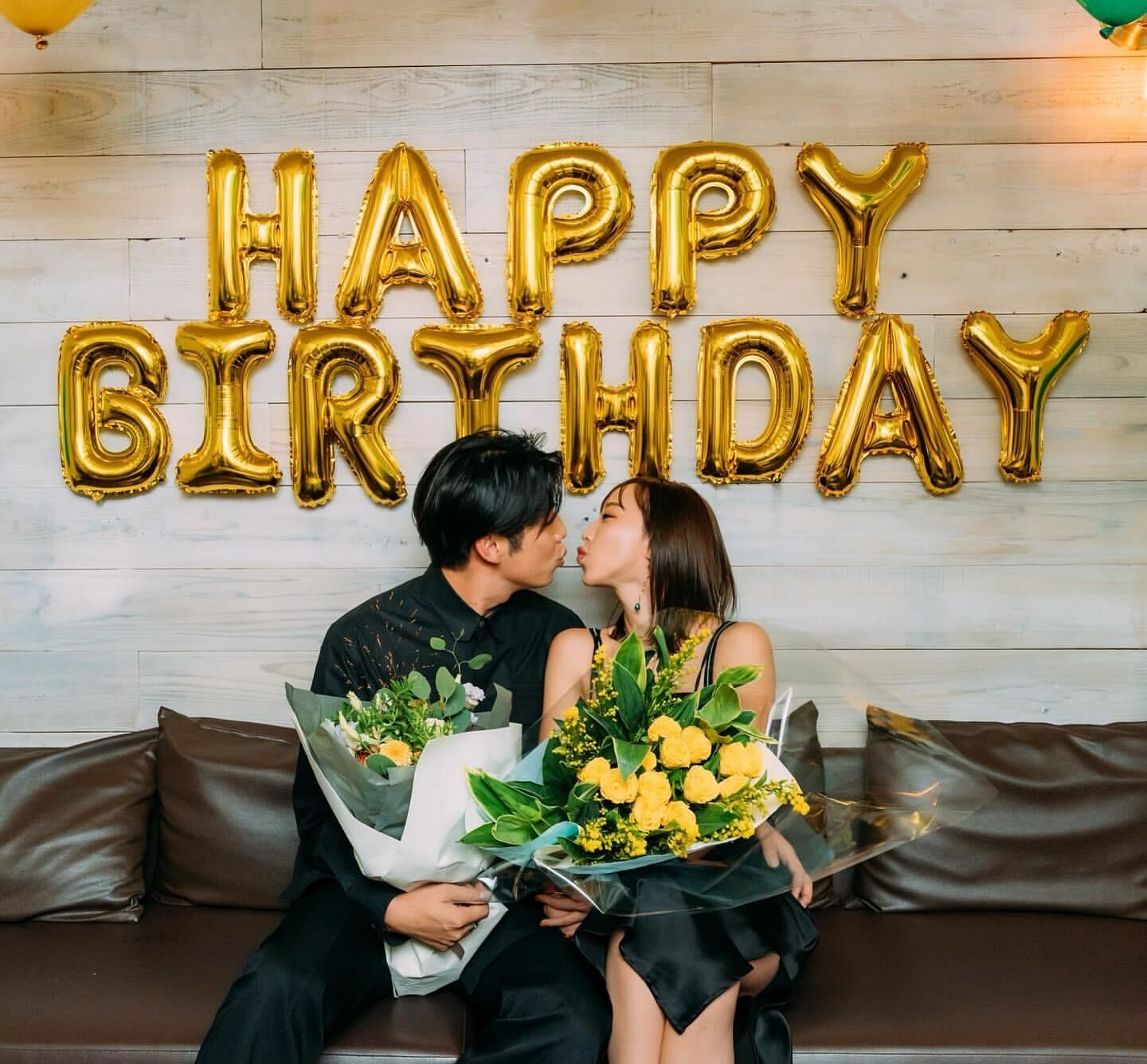 「バチェラー4」黄皓、恋人・秋倉諒子からのキスショットも サプライズバースデーに元参加者集結「美男美女」「豪華」の声