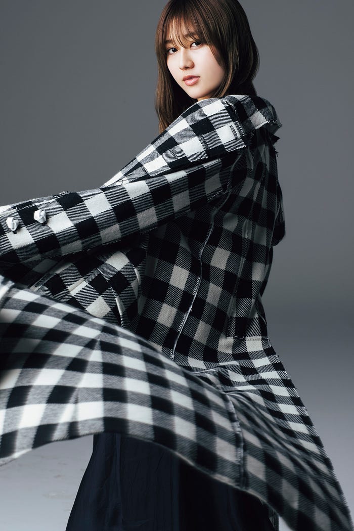 守屋茜(画像提供:講談社)