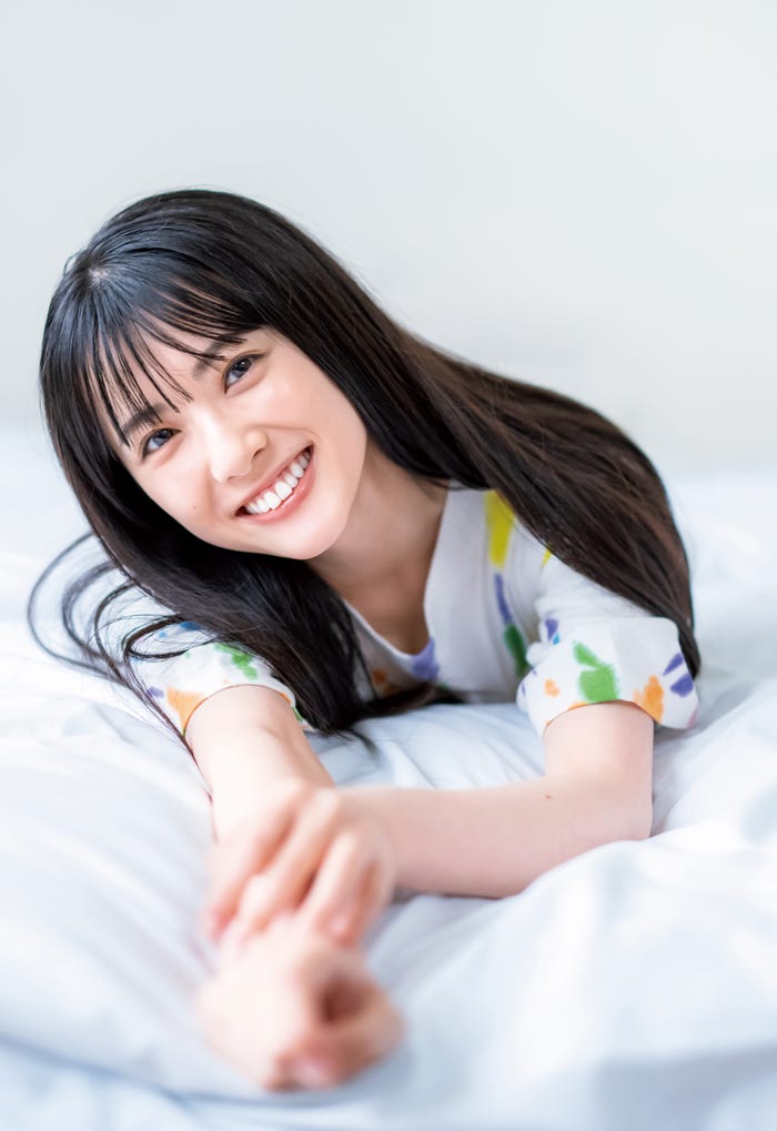 結那(C)栗山秀作/集英社